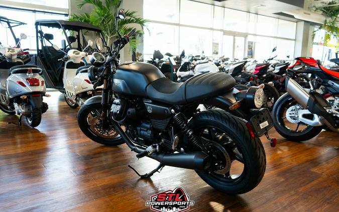 2026 V7 Stone - NERO RUVIDO - Moto Guzzi