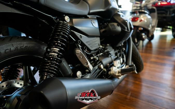 2026 V7 Stone - NERO RUVIDO - Moto Guzzi