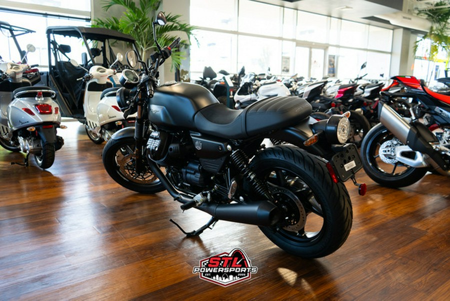 2026 Moto Guzzi V7 Stone - NERO RUVIDO