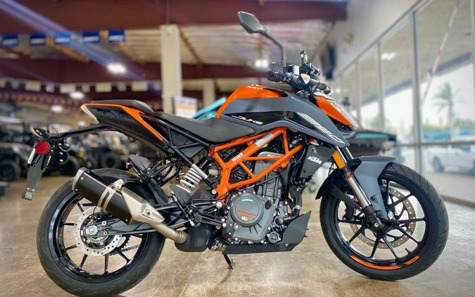 2023 KTM 390 Duke