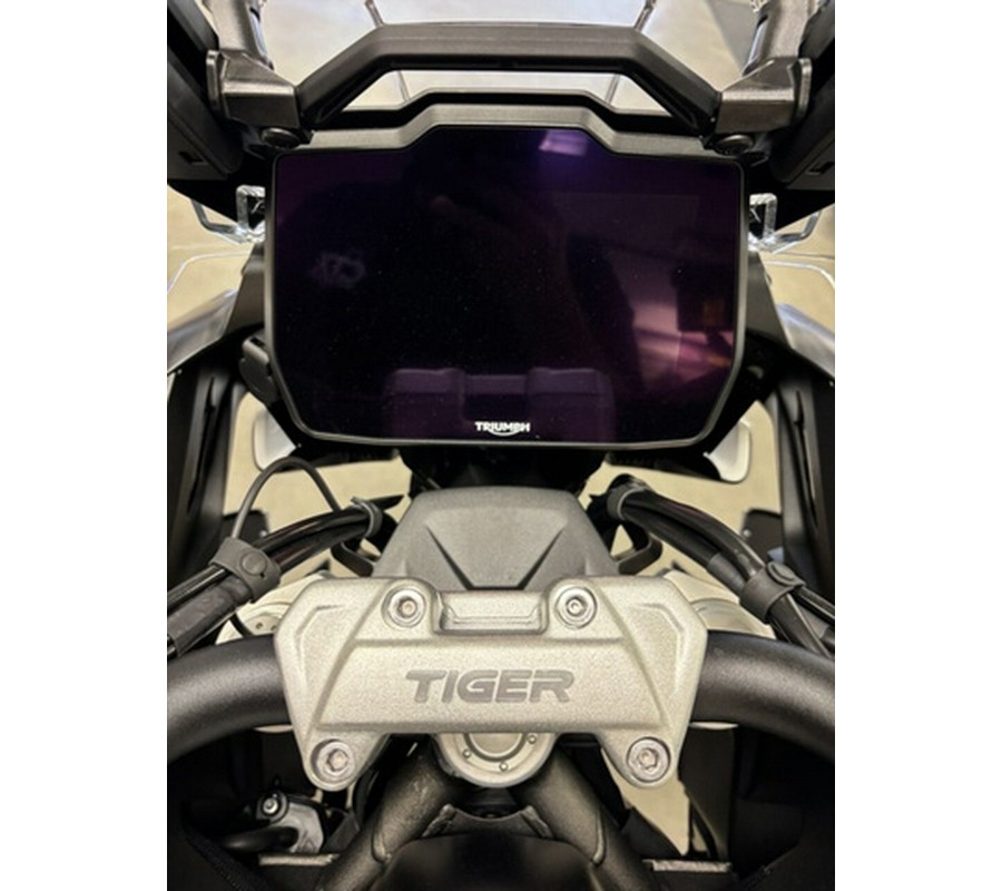 2026 Triumph Tiger 1200 Desert Edition Crystal White