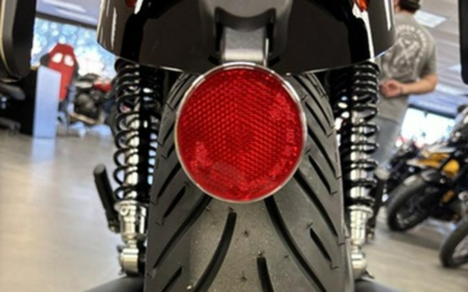 2026 Triumph Bonneville T120 Black Matt Silver Ice