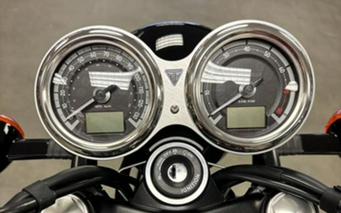 2026 Triumph Bonneville T120 Black Matt Silver Ice