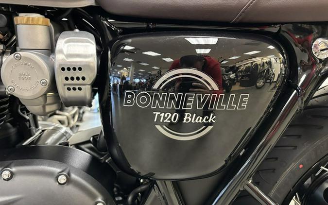 2026 Triumph Bonneville T120 Black Matt Silver Ice