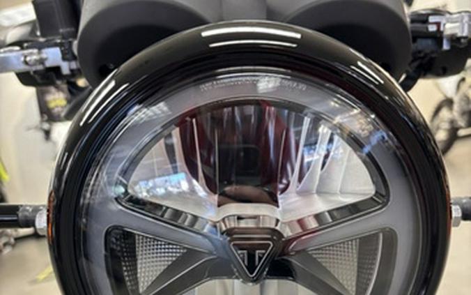 2026 Triumph Bonneville T120 Black Matt Silver Ice