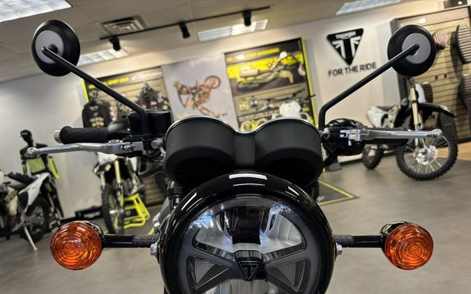 2026 Triumph Bonneville T120 Black Matt Silver Ice