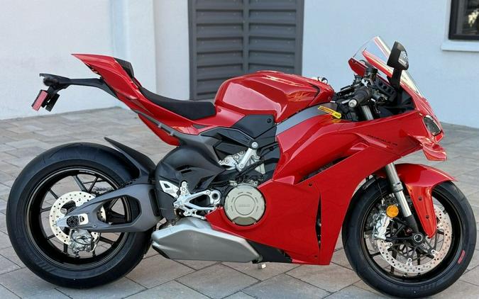 2026 Ducati Panigale V4