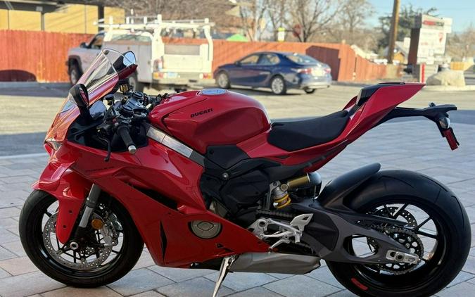 2026 Ducati Panigale V4