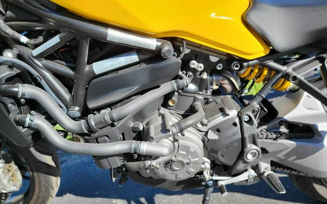 2018 Ducati Monster 821 Yellow