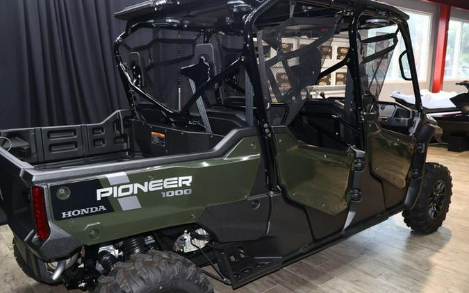 2025 Honda Pioneer 1000-6 Deluxe Crew