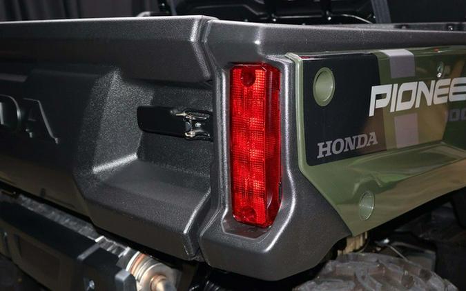 2025 Honda Pioneer 1000-6 Deluxe Crew