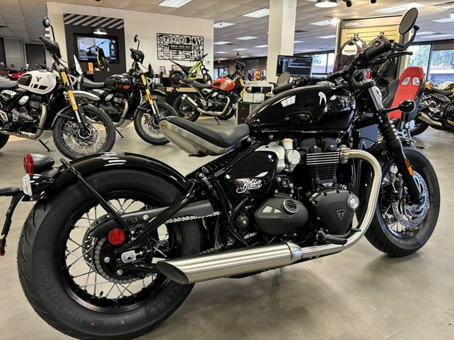 2026 Triumph Bonneville Bobber Jet Black