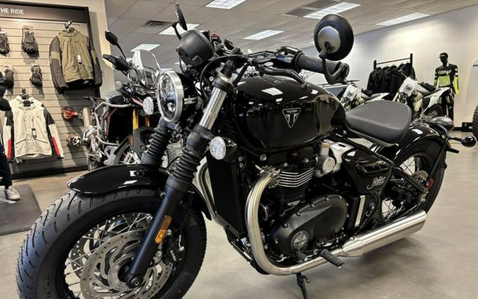 2026 Triumph Bonneville Bobber Jet Black