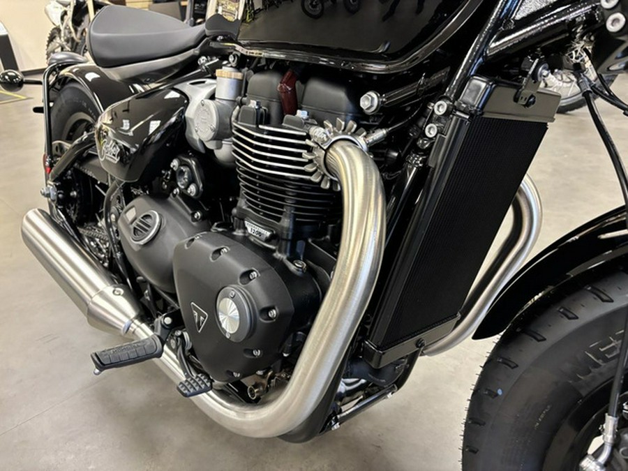 2026 Triumph Bonneville Bobber Jet Black