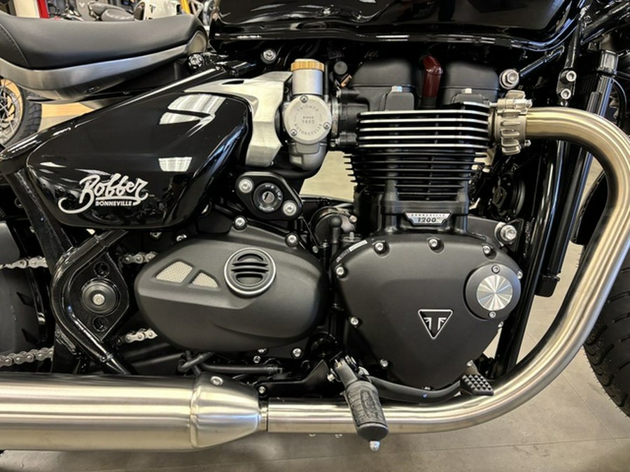 2026 Triumph Bonneville Bobber Jet Black