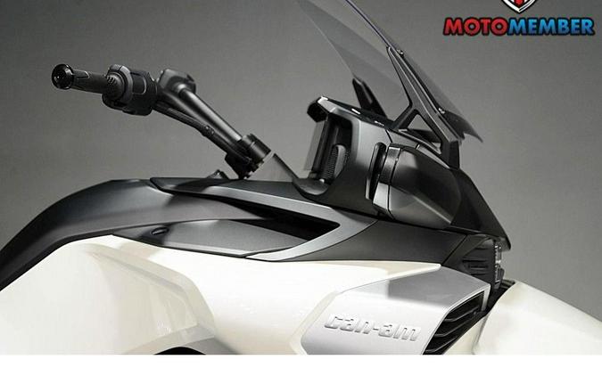 2026 Can-Am Spyder F3 Limited Platine