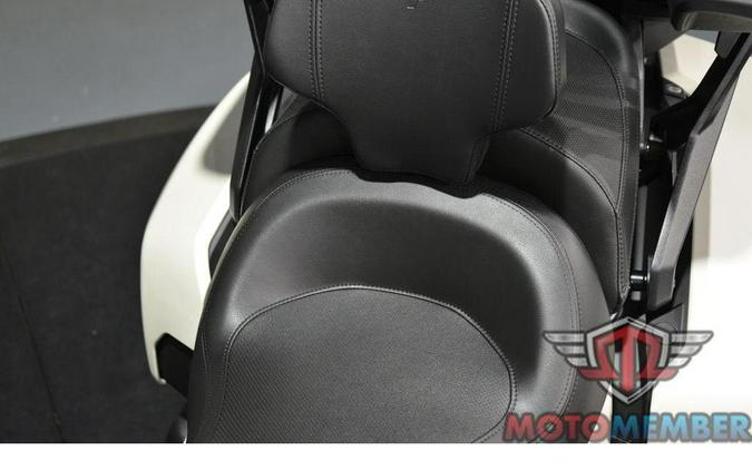 2026 Can-Am Spyder F3 Limited Platine