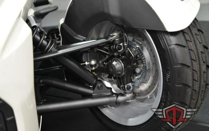 2026 Can-Am Spyder F3 Limited Platine