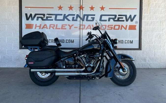 2018 Harley-Davidson Softail Heritage Classic 114 Review — From...