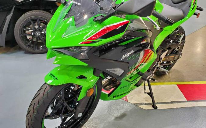 2024 KAWASAKI NINJA 500 KRT EDITION SE ABS