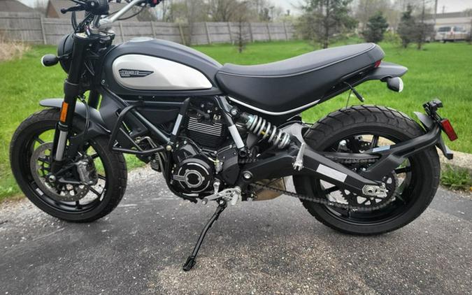 2023 Ducati Scrambler Icon Dark Matt Black