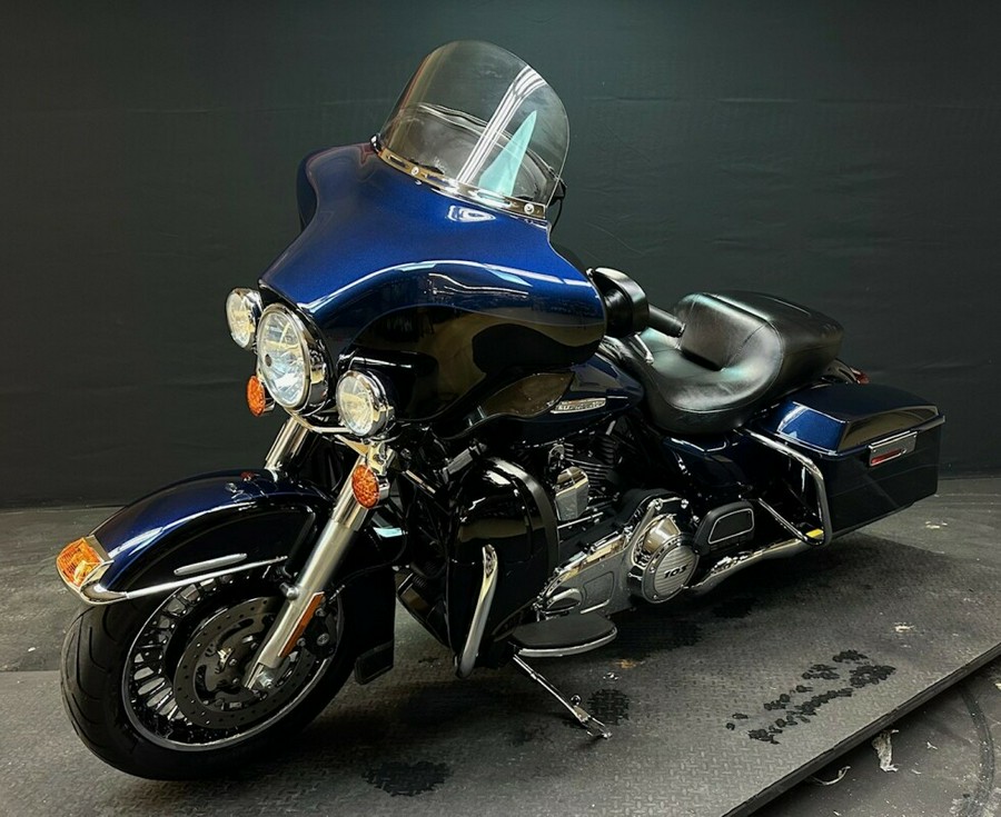 Harley-Davidson Electra Glide® Ultra Limited 2013 FLHTK BLUE