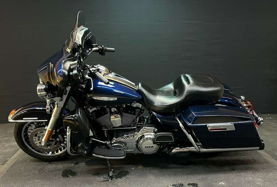 Harley-Davidson Electra Glide® Ultra Limited 2013 FLHTK BLUE