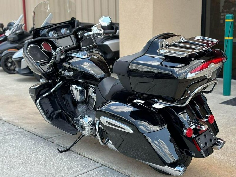 2023 Indian Motorcycle® Pursuit Limited Black Metallic