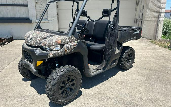 2024 Can-Am™ Defender DPS HD7