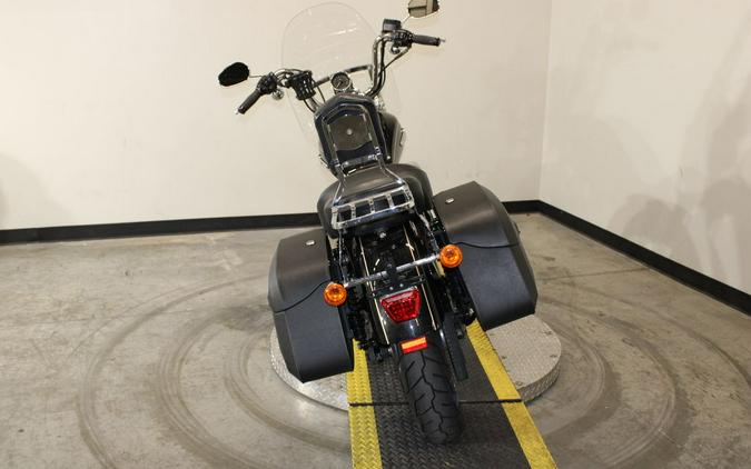 2015 Harley-Davidson® XL1200C - Sportster® 1200 Custom