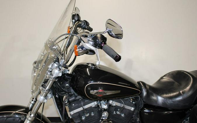 2015 Harley-Davidson® XL1200C - Sportster® 1200 Custom