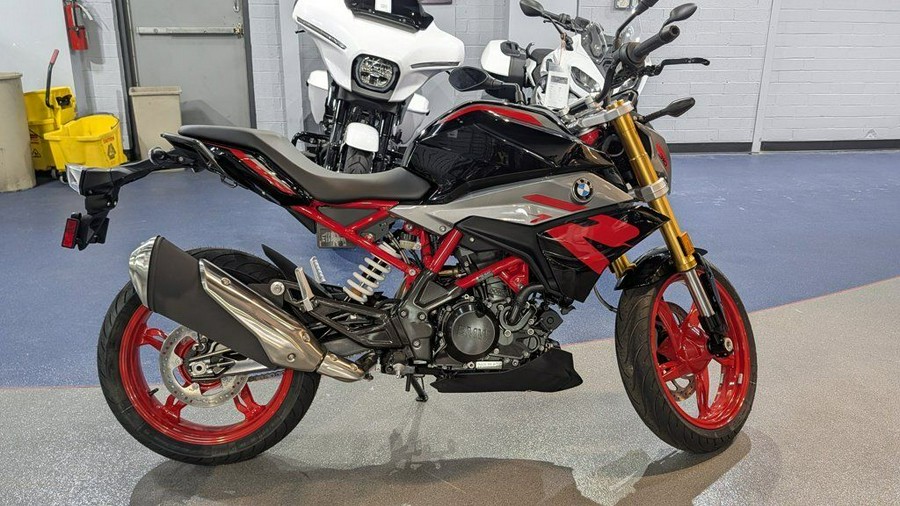 2025 BMW G 310 R Style Passion