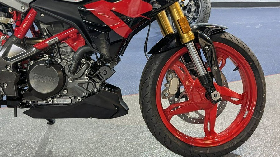 2025 BMW G 310 R Style Passion