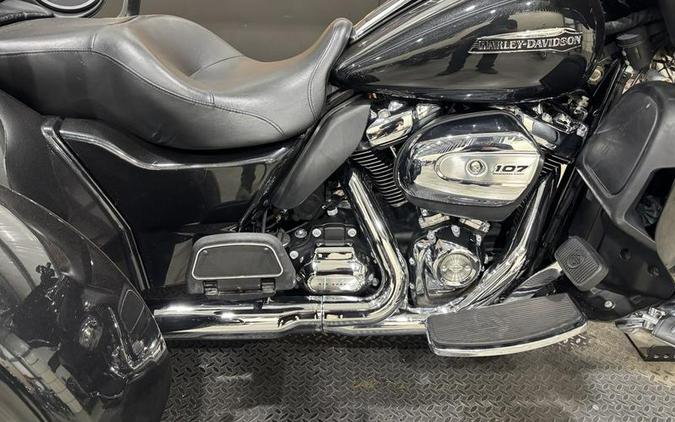 2018 Harley-Davidson® FLHTCUTG - Tri Glide® Ultra
