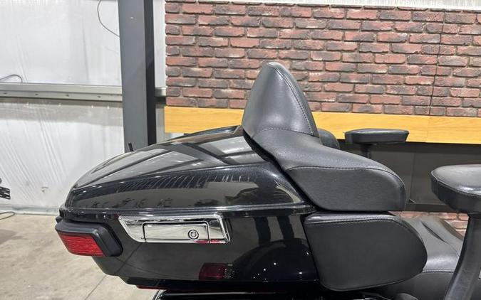 2018 Harley-Davidson® FLHTCUTG - Tri Glide® Ultra