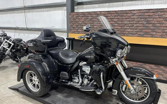 2018 Harley-Davidson® FLHTCUTG - Tri Glide® Ultra