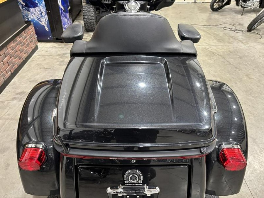 2018 Harley-Davidson® FLHTCUTG - Tri Glide® Ultra