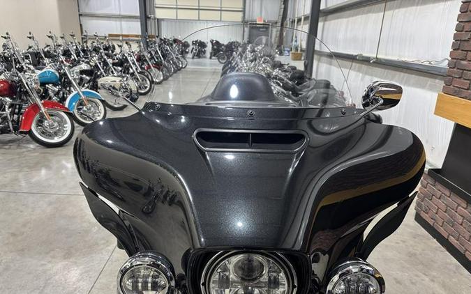 2018 Harley-Davidson® FLHTCUTG - Tri Glide® Ultra