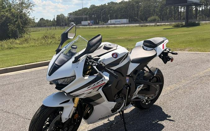 2026 Honda CBR1000RR Base