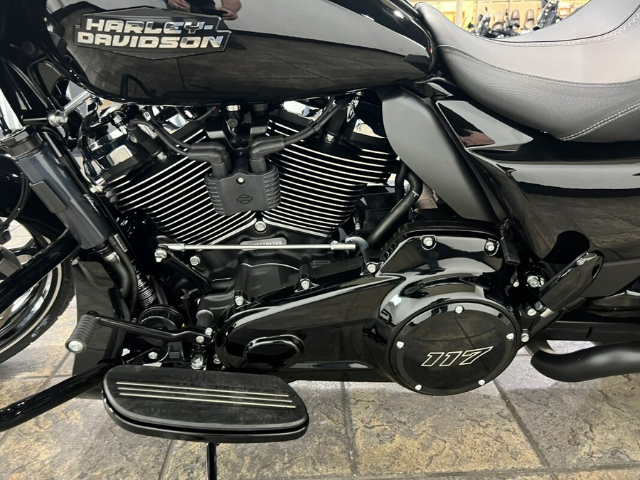 FLHX 2024 Street Glide®