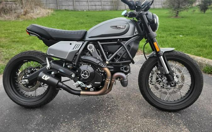 2022 Ducati Scrambler Nightshift Aviator Grey