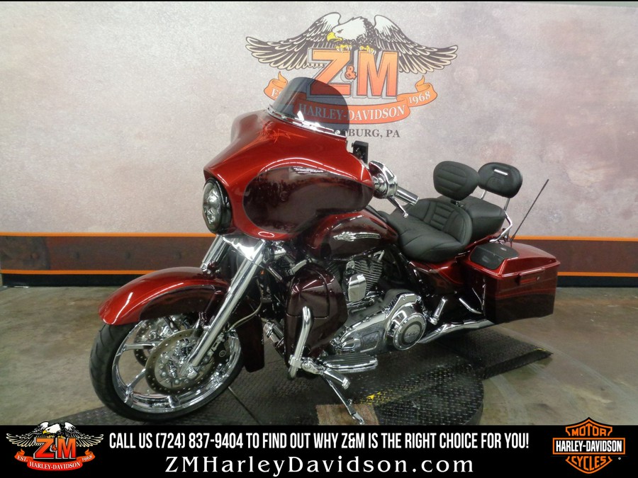 2012 Harley-Davidson CVO™ Street Glide®