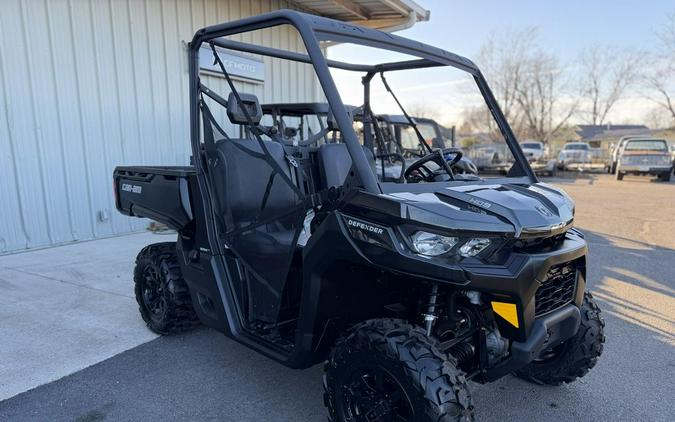 2025 Can-Am® Defender DPS HD9 Stealth Black