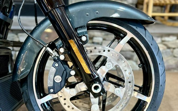 2025 FLHX - Street Glide