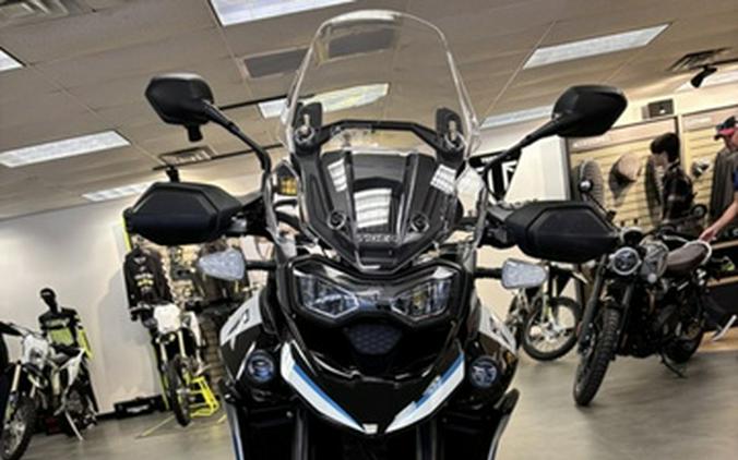 2026 Triumph Tiger 900 Alpine Edition