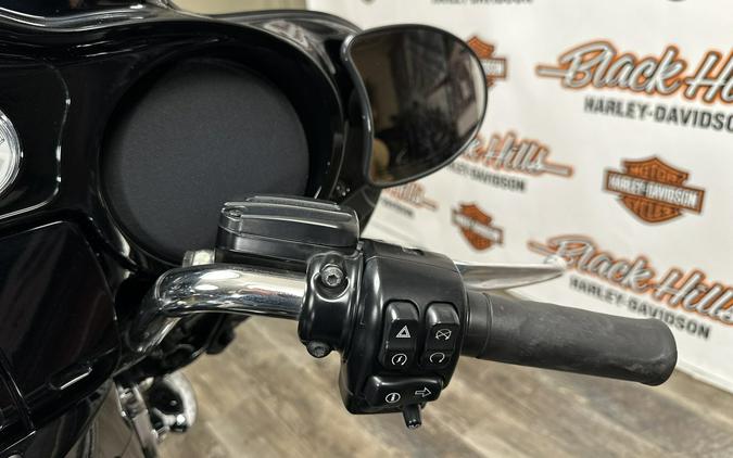 2016 Harley-Davidson® Street Glide® Special Black Denim