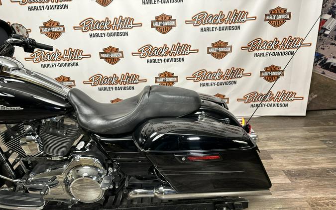 2016 Harley-Davidson® Street Glide® Special Black Denim