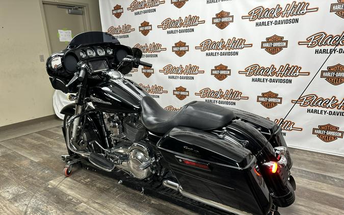 2016 Harley-Davidson® Street Glide® Special Black Denim