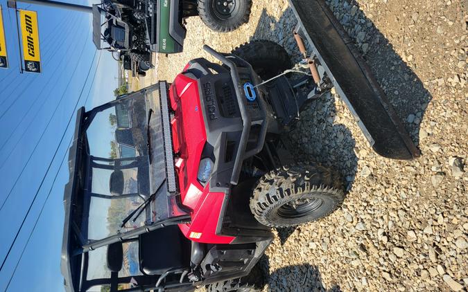 2009 POLARIS 4X4,700 EFI, SOLAR RED Solar Red - UU5436