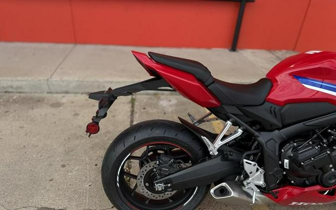 2026 Honda® CBR650R E-Clutch